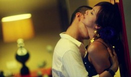 体育明星饭圈化 赵露思吻戏